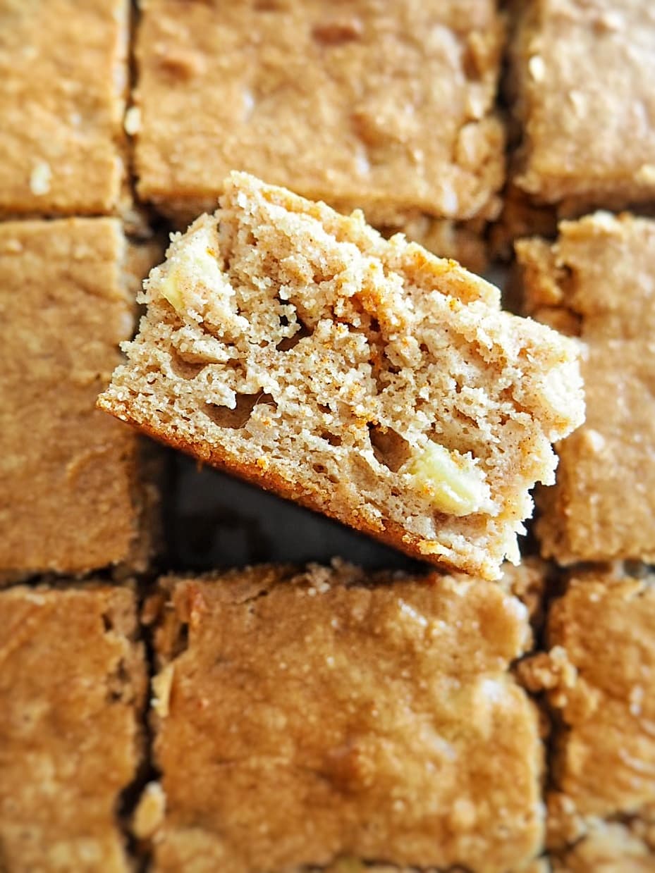 Apple Pie Protein Cake Bars